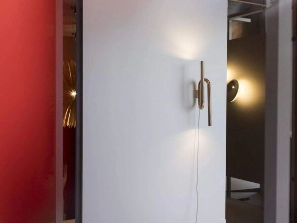 5_foscarini-tobia-wall-lamp-with-plug-4_1.jpg