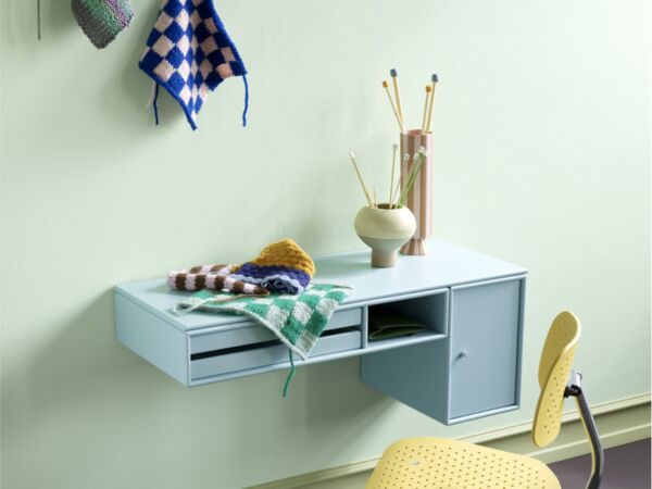 5_Montana bureau desks-_1.jpg