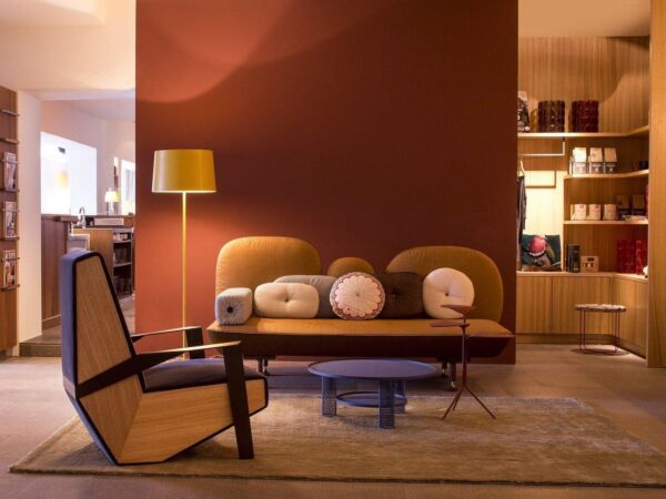 5_Parallèle_mobilier_contemporain_lampadaires_twiggy lettura_Foscarini3.jpg