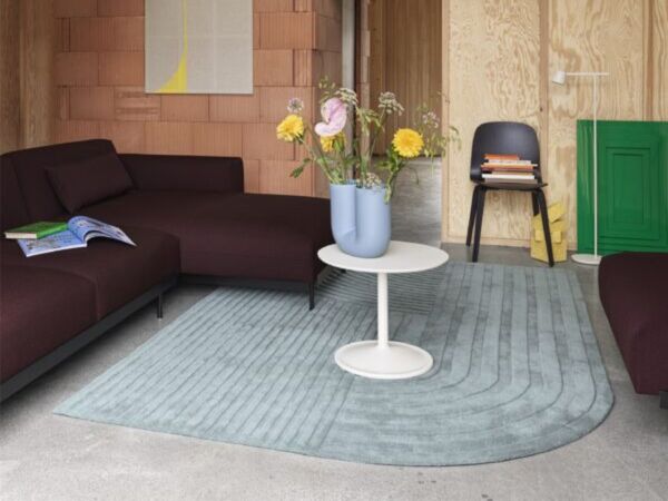 5_relevo-sage-green-170x240-in-situ-3-seater-config-8-vidar-693-strand-80-soft-side-off-white-kink-muuto-org_150-600x793.jpg