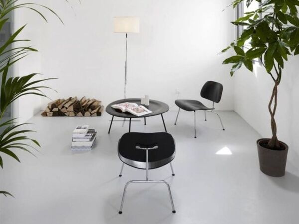 5_vitra-loungechair-lcm-leather-door-charles-ray-eames_2.jpg