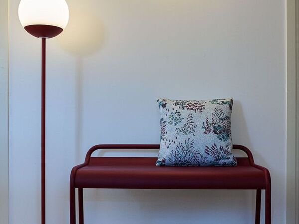 5_LUXEMBOURG_MOOON_BOUQUET_SAUVAGE_CERISE_NOIRE_INDOOR2022_LYON_SEBASTIEN_EROME.jpg