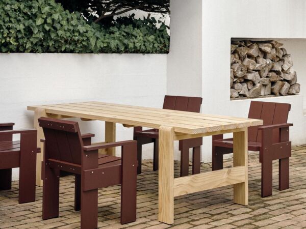 5_Weekday Table L230 wb lacquered pinewood_Crate Dining Chair iron red wb lacquered pinewood.jpg