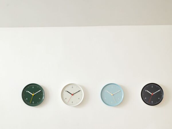 5_Wall Clock Family_Studio Visit 02.jpg