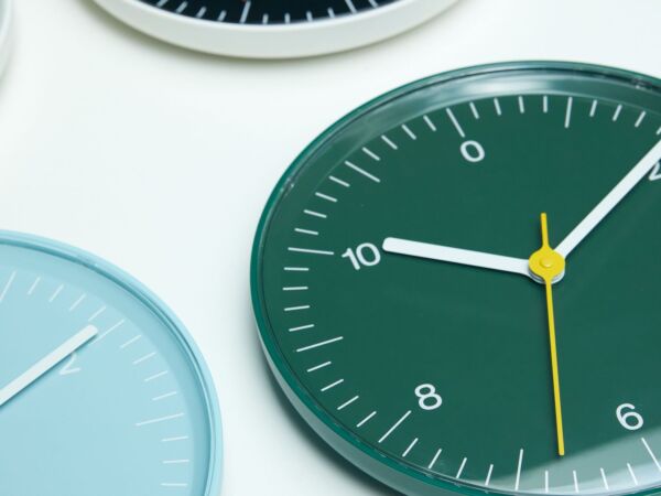 5_Wall Clock dark green_black_light blue_Studio Visit.jpg