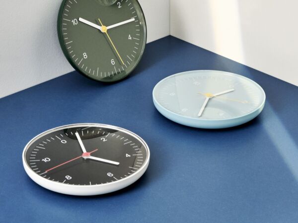 5_Wall Clock Family 01.jpg
