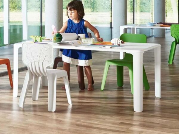 5_Magis_kids_alma_chair_ambient_multi_MT.jpg