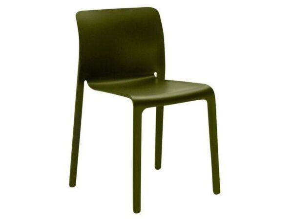 2_Magis_Chair-First.jpg