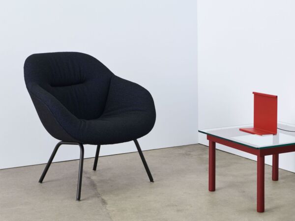 5_AAL 87 Soft Tartaglia 871_black powder coated steel base.jpg