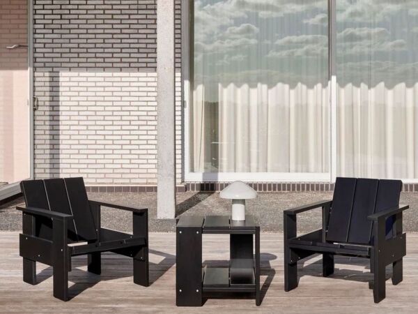 5_Krat-Lounge-Chair-black-wb-lacquered-pinewood-Krat-Side-Table-black-wb-lacquered-pinewood-Pao-Portable-cool-grey-ambiance-design_kopie_1.jpg