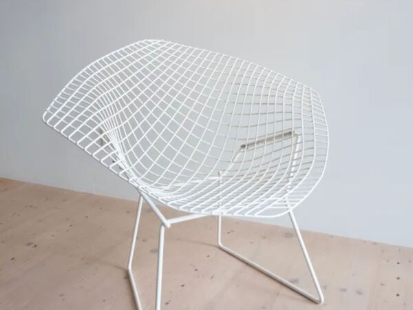 5_White_Diamond_Chair_Harry_Bertoia_heyday_moebel_Zueri.jpg