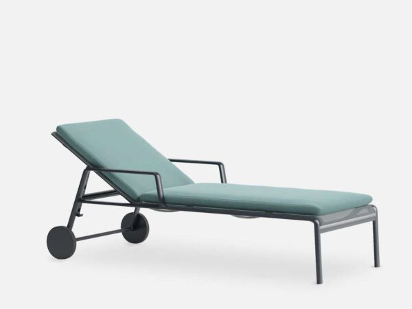 5_Park Life Deckchair light.jpg