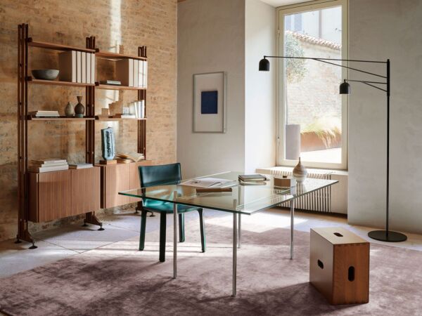 5_CASSINA_LC12_Table-La-Roche_Le-Corbusier_Pierre-Jeanneret_ph_Valentina-Sommariva_1.jpg