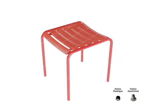 2_Tabouret de jardin bas_laqué_rouge.jpg