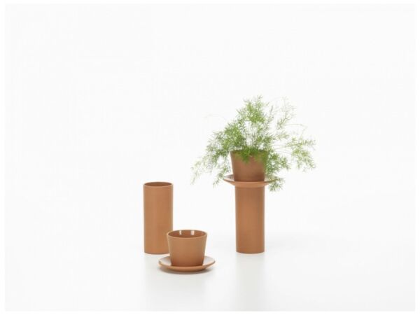 5_terracotta-pots-vitra-vase.jpg