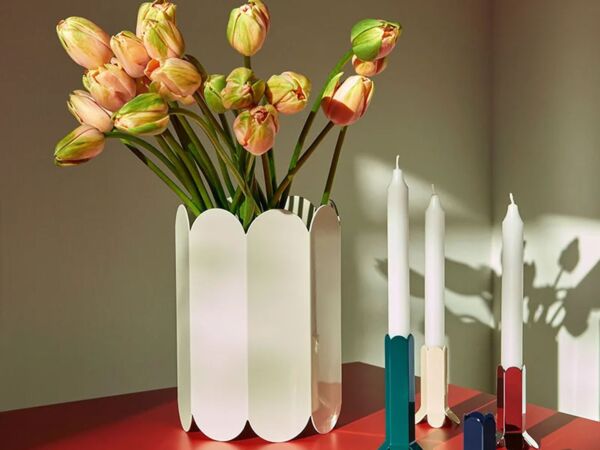 5_arcs-candleholder-l.jpg