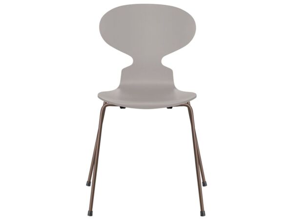 2_vepsalainen_fritz_hansen_muurahaistuoli_3101_peittomaalattu_ant_coloured_ash_nine_grey_dark_brown_1.jpg