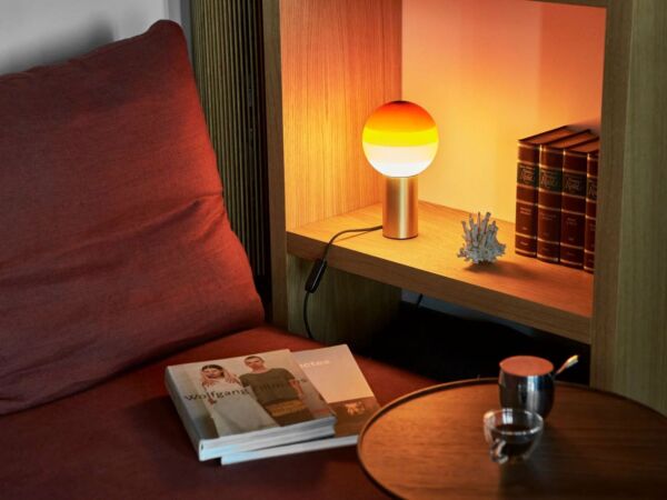 5_marset_dipping-light-ambar_lr_with-ambience.jpg