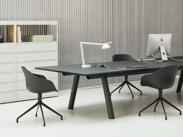 5_AAC 220 black 2.0 shell black 4 star swivel base_Boa Table black laminate tabletop charcoal powder coated alu frame pa frame.jpg