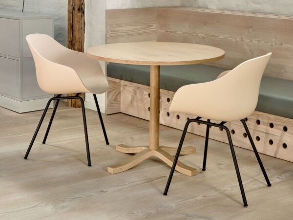 5_Design 2023_AAC 226_Pastis Table.jpg