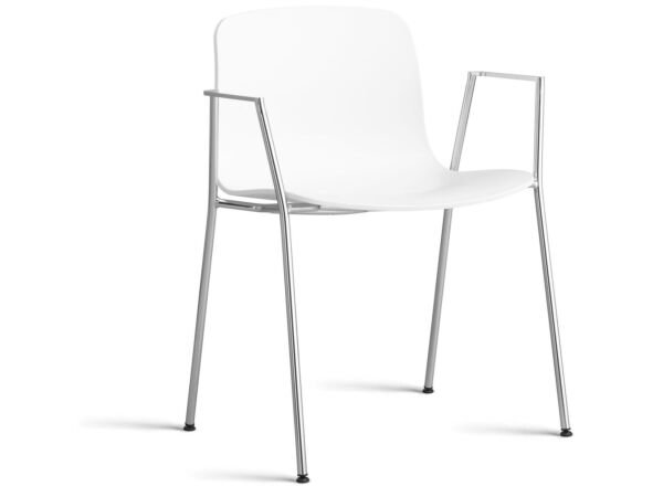 2_AA171-D159-AA51_AAC 18 white 2.0 shell_chromed steel base.jpg