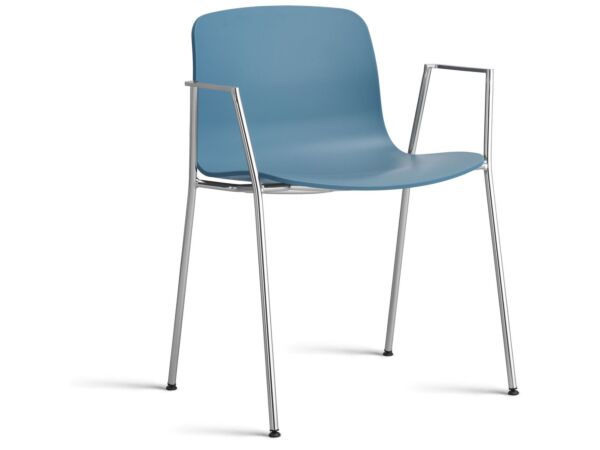 1_AA171-D135-AA51_AAC 18 azure blue 2.0 shell_chromed steel base.jpg