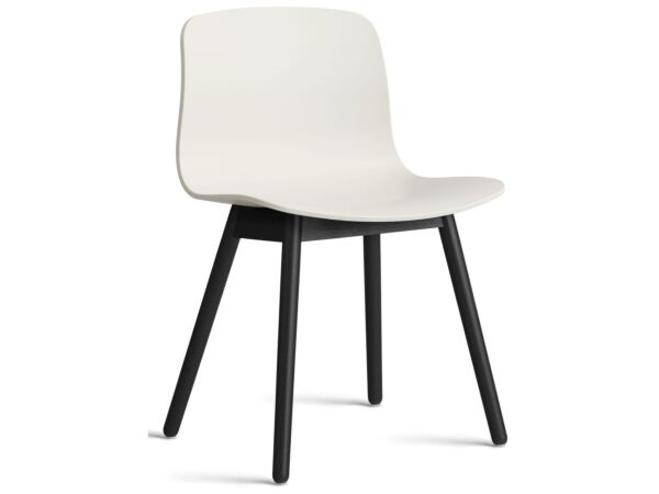 2_AA121-D156-AA51_AAC 12 melange cream 2.0 shell_black wb lacquered oak base.jpg