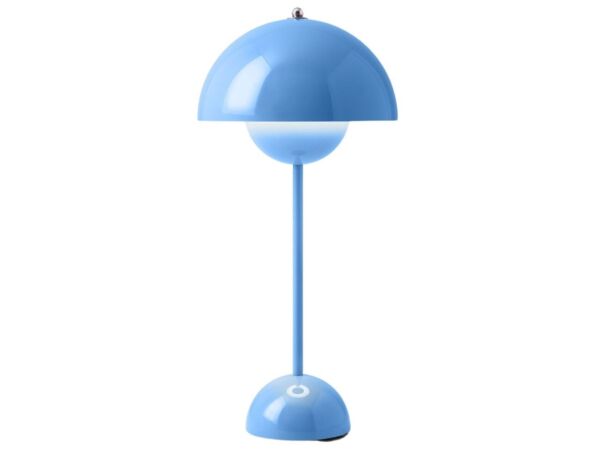 2_Flowerpot-VP3-Swim-Blue_on-1200x1600.jpg