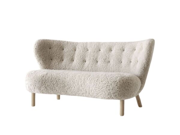 2_Little-Petra-VB2-in-Oiled-Oak-w.-Sheepskin-Moonlight-1200x1600.jpg