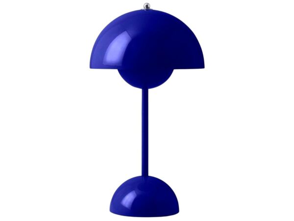 2_Flowerpot VP9 Cobalt Blue_off.jpg