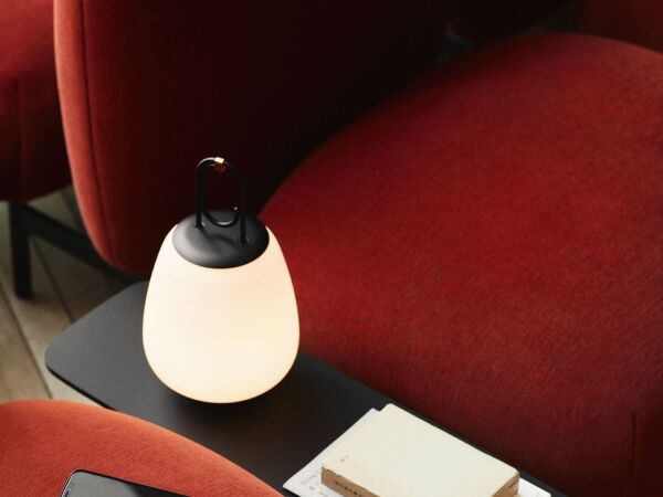5_NN1B, NN1E Gentle 2 _ 373 w. Power Outlet I Lucca SC51 Black .jpg