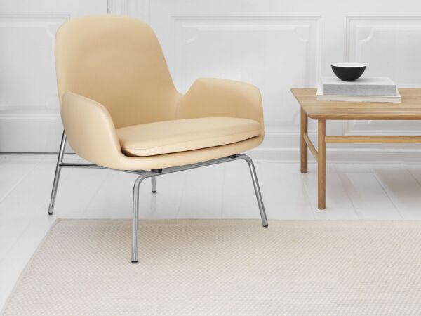 5_Era_Lounge_Chair_Low_Chrome_Ultra_41572_03.jpg