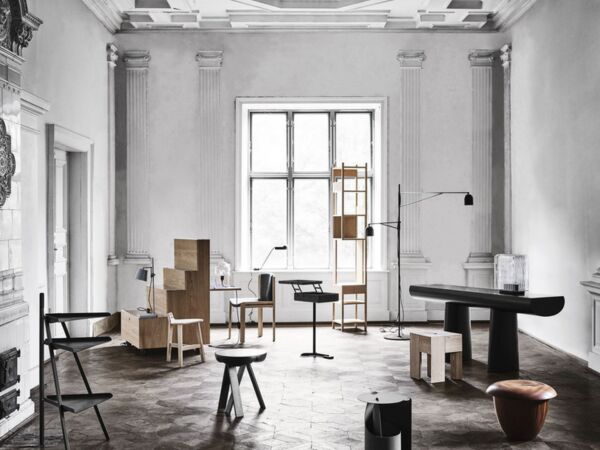5_awkward-light_anatomy-design_lampadaire.jpg