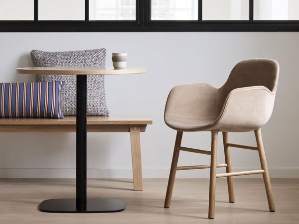 5_normann-copenhagen-laenestol-form-armchair-full-upholstery-wood-stel-eg-stoftype-city-velvet-vol-2-43-8273664.jpeg