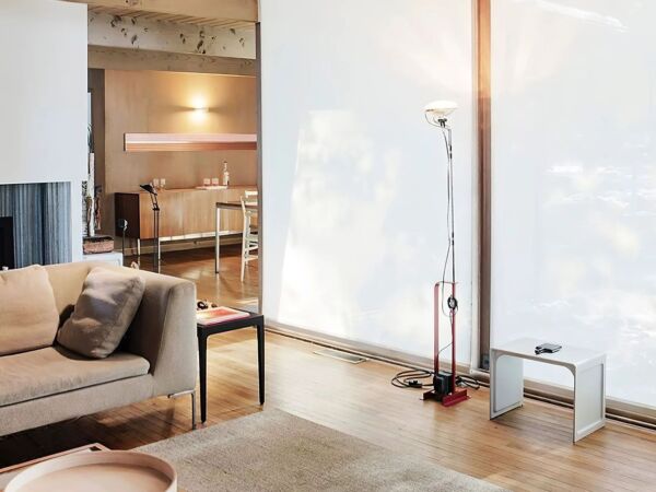 5_Toio_Floor_Lamp.jpg