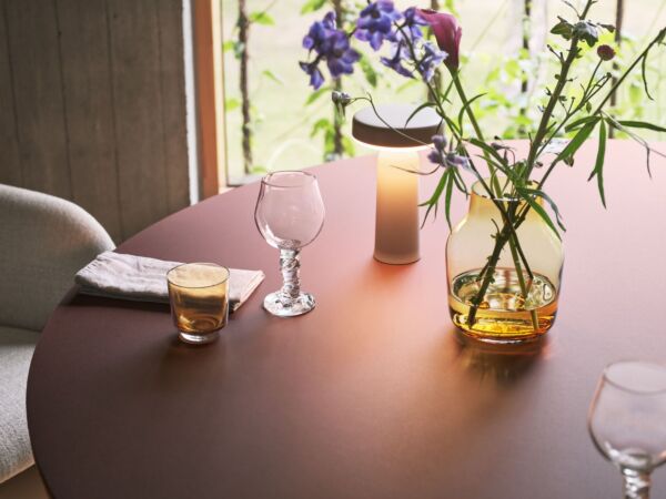 5_midst-table-dark-red-fiber-soft-armchair-ecriture-240-ease-portable-grey-silent-raise-muuto-org.jpg