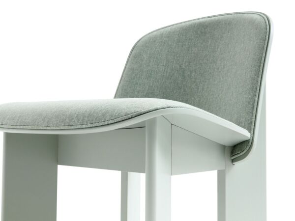 2_zAD583-A098-AG89-01BF_Chisel Lounge Chair_front uph Metaphor 023_eucalyptus wb lacquered beech.jpg_detail_03.jpg