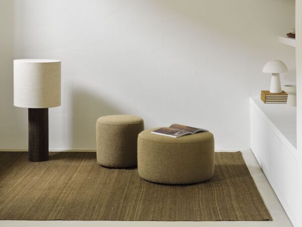 5_20154_20155_Barrow_pouf_Ginger_21725_Nomad_kilim_rug_cumin_WEB.jpg