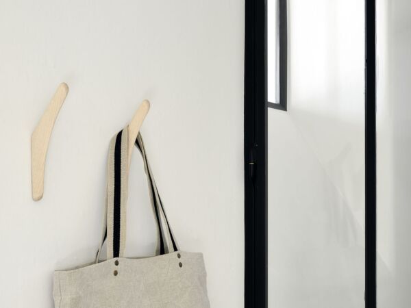 5_PI_wall_hanger_sycamore.jpg