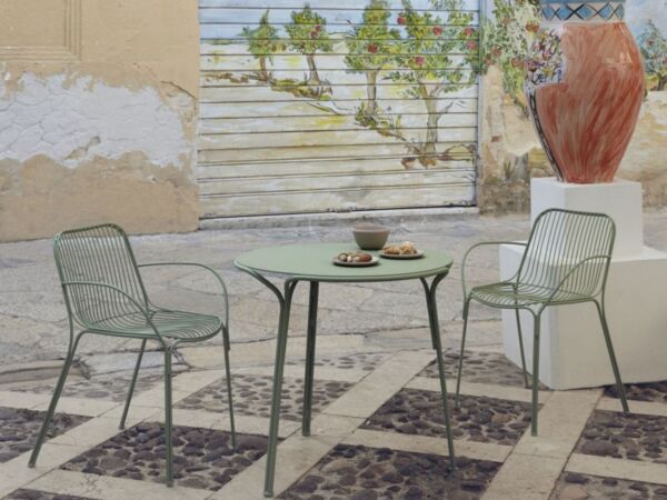 5_table-basse-de-la-meme-collection.jpg