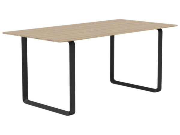 2_en-70-70-table-170x67-cm-oiled-oak-black-muuto-4000x4000-rendering-angle.jpg