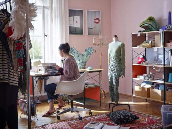 5_vitra_eamesplasticarmchairpacc_p_44035600__05.jpg
