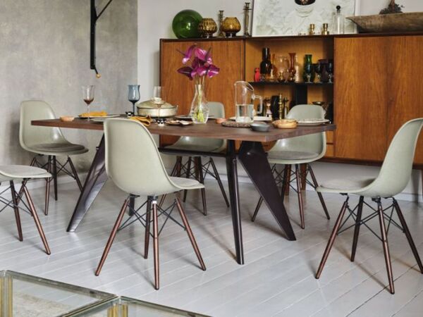 5_eames-fiberglass-side-chair-dsw-em-table-potence_master.jpg