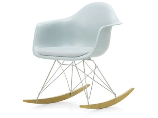 2_zchair-with-armrests.jpg