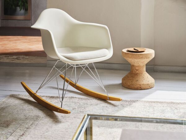 5_Eames Plastic Armchair.jpg