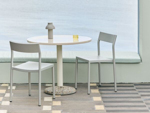 5_Type Chair silver grey aluminium_Ceramic Table dia90xH74 eggshell tabletop cream white tube concrete base_PC Portable cool grey.jpg