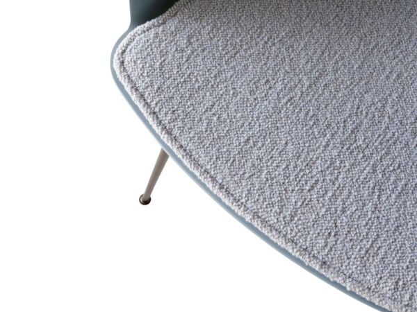 2_zRely_HW33_Light_Blue_plastic_Karandash_005_Acier_seat_pad.jpg