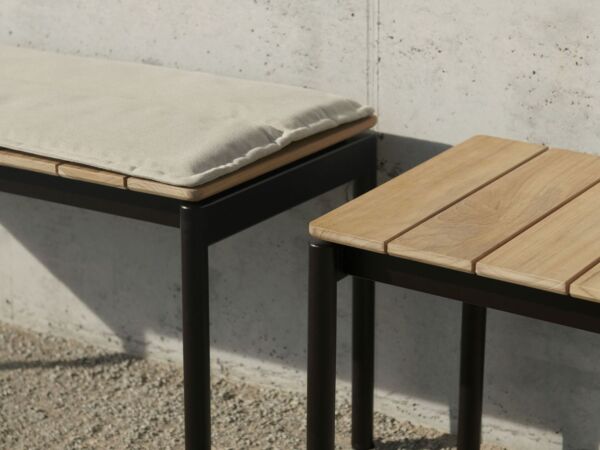 5_Retail_2024_Ville AV27_Ville Bench Cushion.jpg