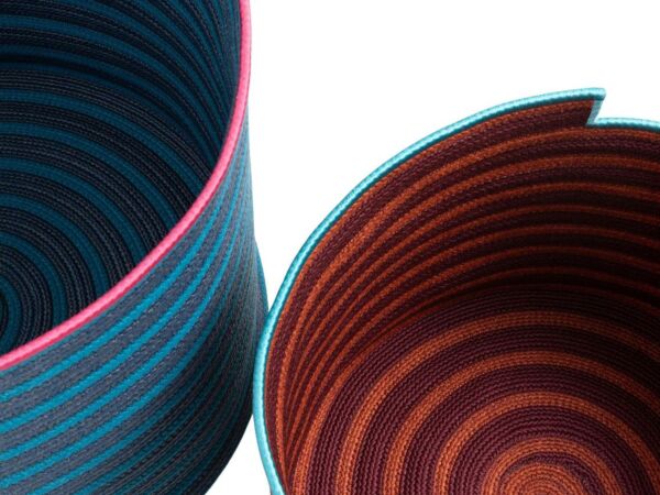 2_zMagis_south_basket_product_detail_AC950_AC952_blue_light-blue_red_orange.jpg
