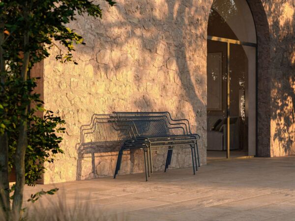 5_Magis_south_bench_ambient.jpg